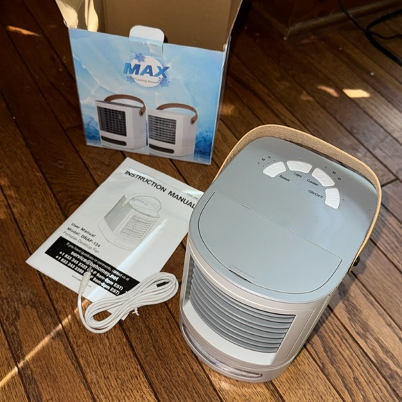 New Portable Air Conditioners 3-IN-1 Mini Air Conditioner w/ 3-Level Humidifier - Picture 4 of 4